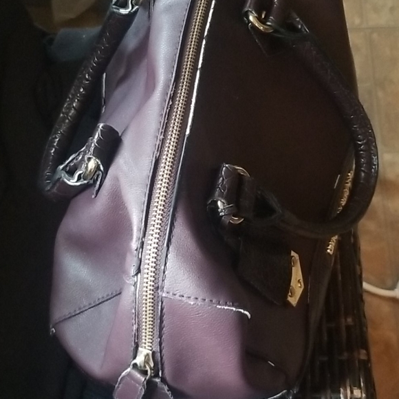 Plum Tote Delight! - Picture 6 of 8